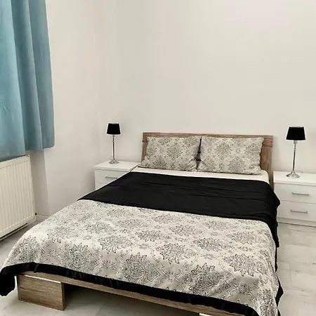 White In Apartmán