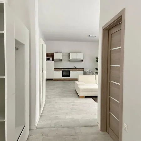 White In Apartmán *
